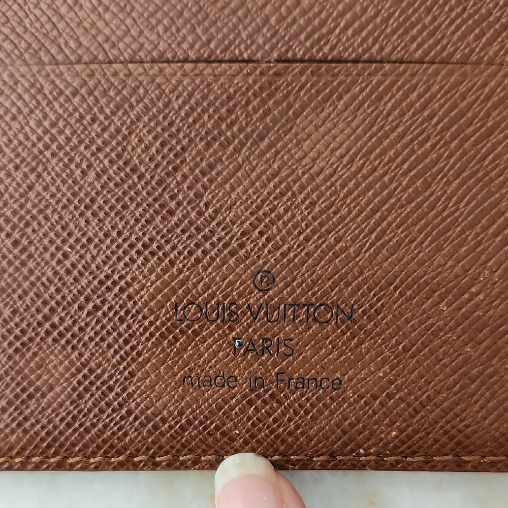 Louis Vuitton Dark Brown Monogram Key Holder - Picture 4 of 17